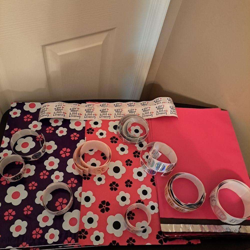 350 piece shipping bundle-40 10x13 mailers with 270 stickers, 40 cards …